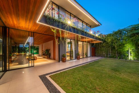 Luxury Contemporary Tropical Villa for Lease in Sanur - 4-Bedroom Family Estate with Cinema, Gym (17)