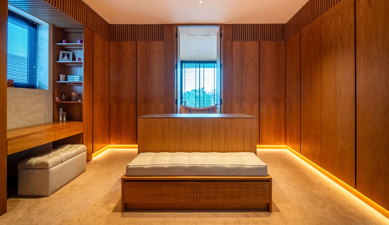 Luxury Contemporary Tropical Villa for Lease in Sanur - 4-Bedroom Family Estate with Cinema, Gym (23)
