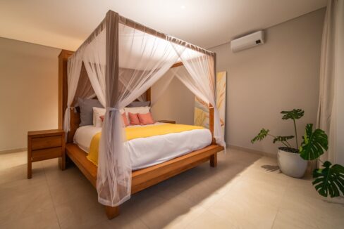 Luxury Contemporary Tropical Villa for Lease in Sanur - 4-Bedroom Family Estate with Cinema, Gym (24)