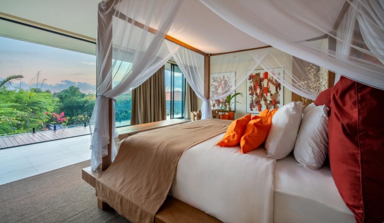 Luxury Contemporary Tropical Villa for Lease in Sanur - 4-Bedroom Family Estate with Cinema, Gym (26)