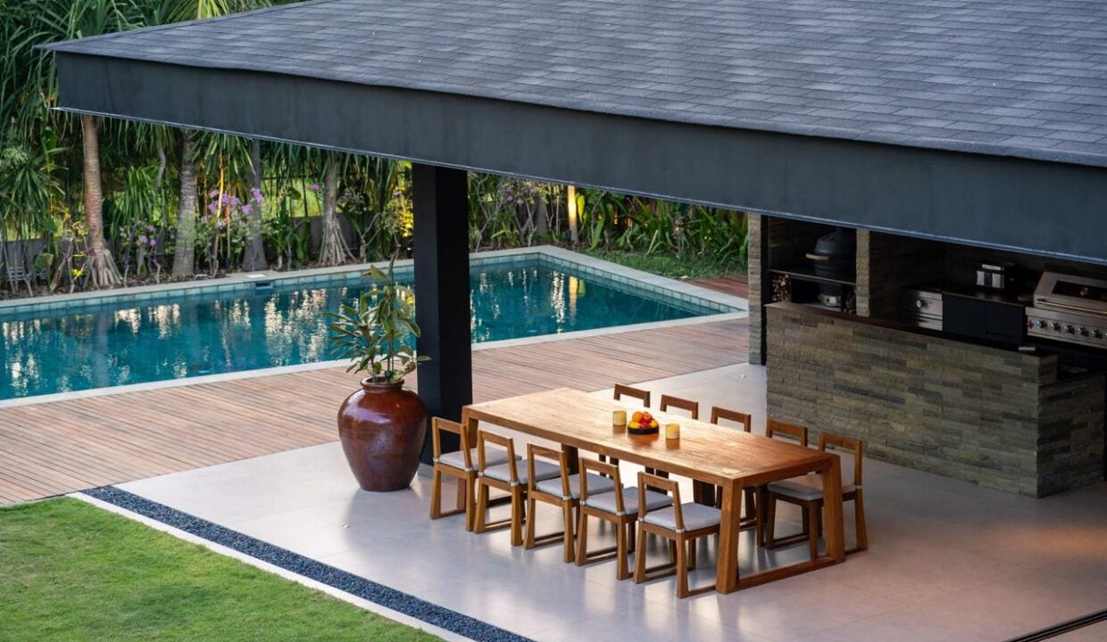 Luxury Contemporary Tropical Villa for Lease in Sanur - 4-Bedroom Family Estate with Cinema, Gym (3)