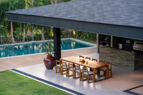 Luxury Contemporary Tropical Villa for Lease in Sanur - 4-Bedroom Family Estate with Cinema, Gym (3)