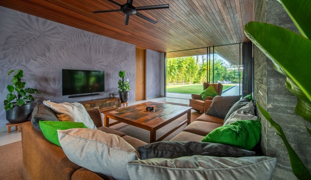 Luxury Contemporary Tropical Villa for Lease in Sanur - 4-Bedroom Family Estate with Cinema, Gym (4)