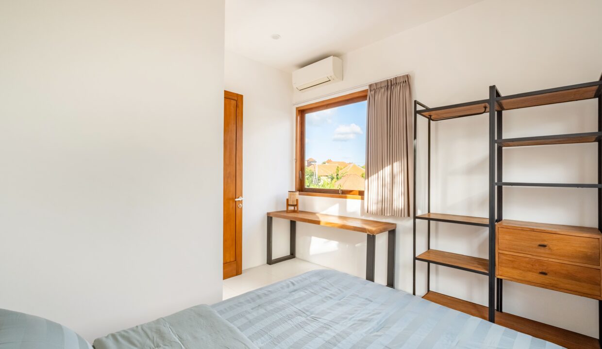 Mediterranean-Style 4-Bedroom Villa for Sale in Canggu (17)
