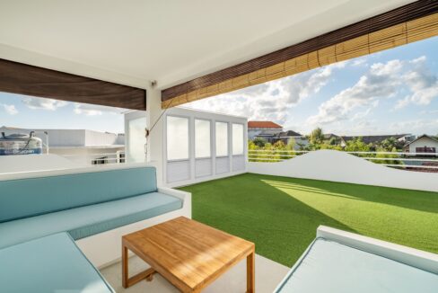 Mediterranean-Style 4-Bedroom Villa for Sale in Canggu (18)