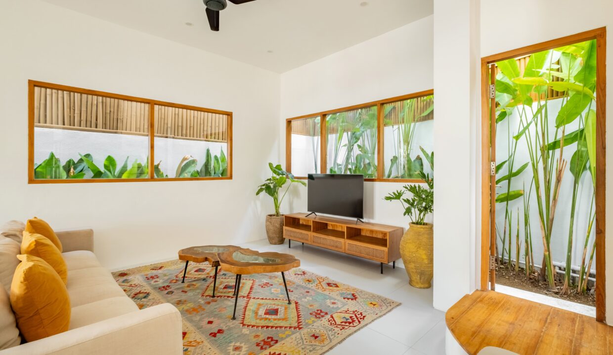 Mediterranean-Style 4-Bedroom Villa for Sale in Canggu (5)