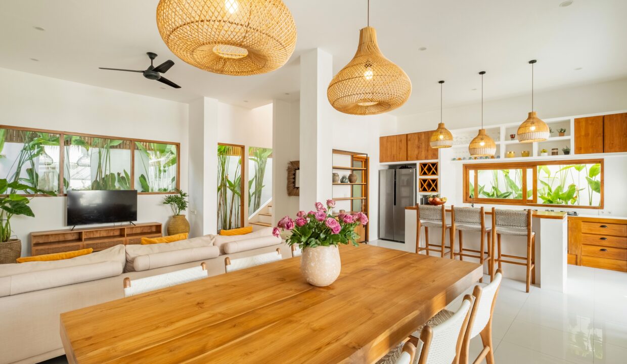 Mediterranean-Style 4-Bedroom Villa for Sale in Canggu (8)